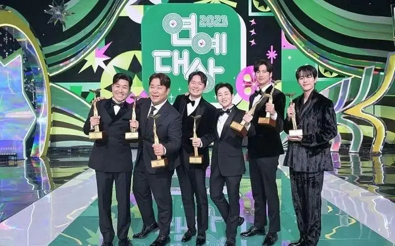 爆笑来袭！2023 KBS 演艺大赏：年度名场面、获奖名单全揭秘！